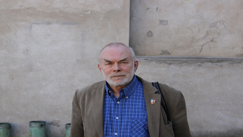 Prof. Algirdas Dovydėnas, gyvenantis Vilniuje jau keletą dešimtmečių, pastebi, kad senamiestis kasmet vis gražėja. Autorės nuotr.
