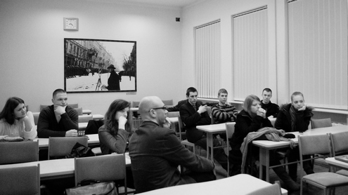 Filmo ,,Sudie, Leninai!” peržiūra Žurnalistikos institute. Ievos Blaževičiūtės nuotr. Filmo ,,Sudie, Leninai!” peržiūra Žurnalistikos institute. Ievos Blaževičiūtės nuotr.