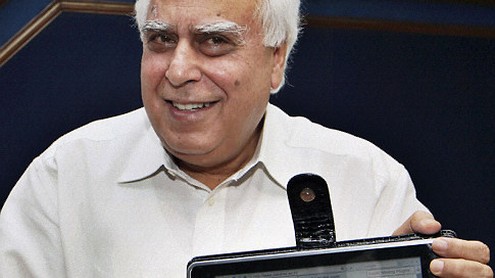Indijos komunikacijos ir informacinių technologijų ministras Kapil Sibal. P. Reso nuotr. Indijos komunikacijos ir informacinių technologijų ministras Kapil Sibal. P. Reso nuotr.