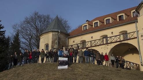 Skirtingų kultūrų, kalbų, religijų, rasių žmonės tapo viena komanda, viena didele šeima. Akvilės Stunžėnaitės nuotr.