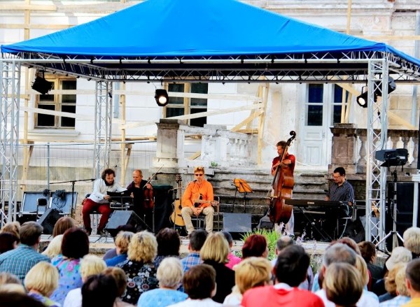 Žagarės vyšnių festivalio koncertas 2013 m.