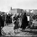 1934 m. Šv. Kazimiero turgus Lukiškėse. Nuotraukos autorius Willem van de Poll. Šaltinis: Vilniaus miesto studija.