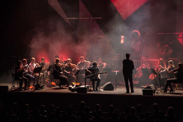 Jose Gonzalez ir „The String Theory“ orkestro pasirodymas Lietuvoje. Juliaus Kalinsko/15min.lt nuotr.