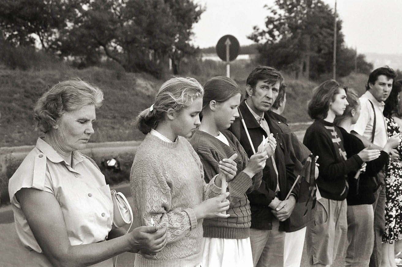 L. Skirpsto nuotrauka. 1989 m. Baltijos kelias.